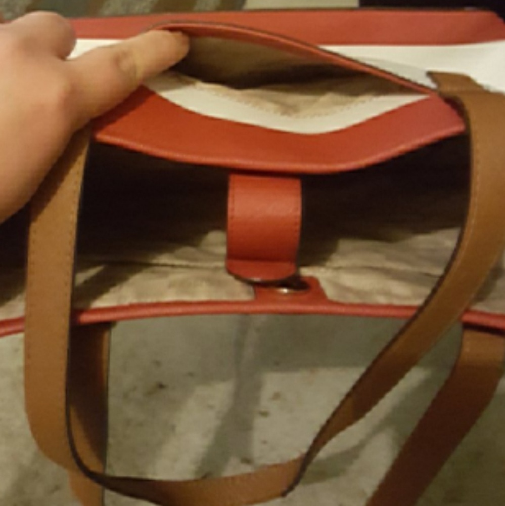 Authentic MICHAEL KORS purse - Picture 4 of 4